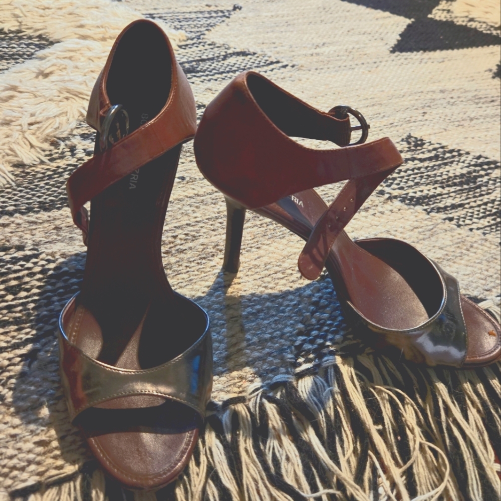Gorgeous leather heels